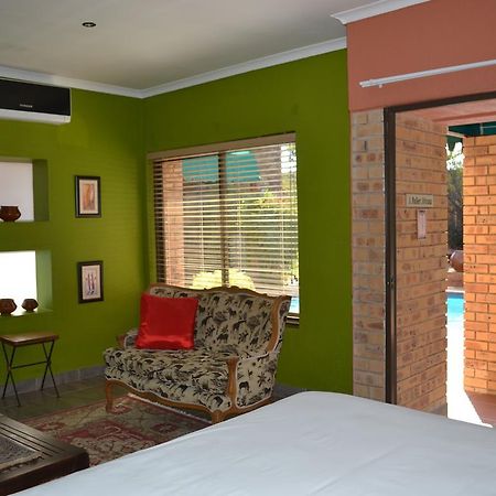 Boga Legaba Guest House & Conference Centre Mafikeng Exterior photo